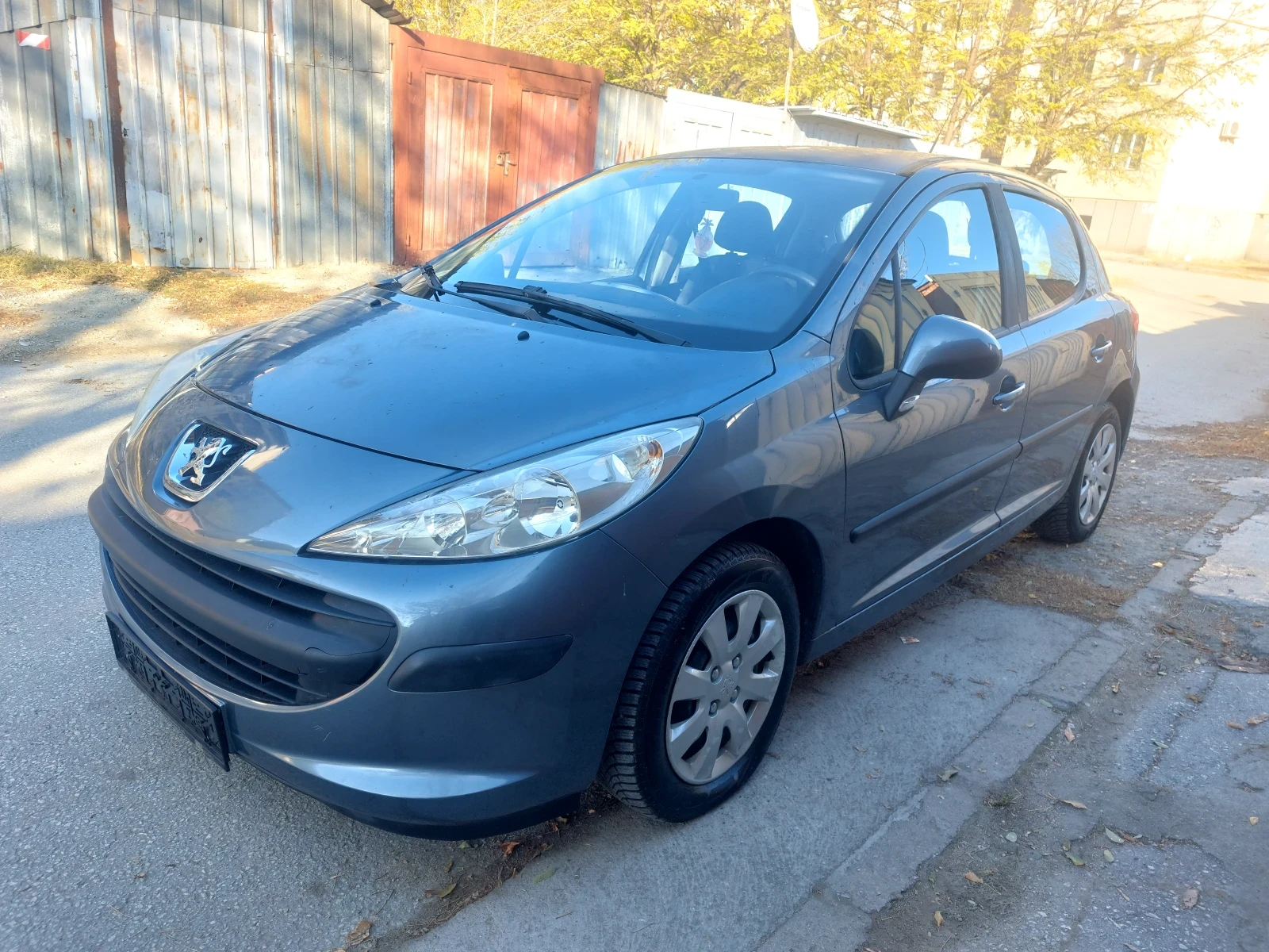 Peugeot 207 1.4 бензин клима  - изображение 4