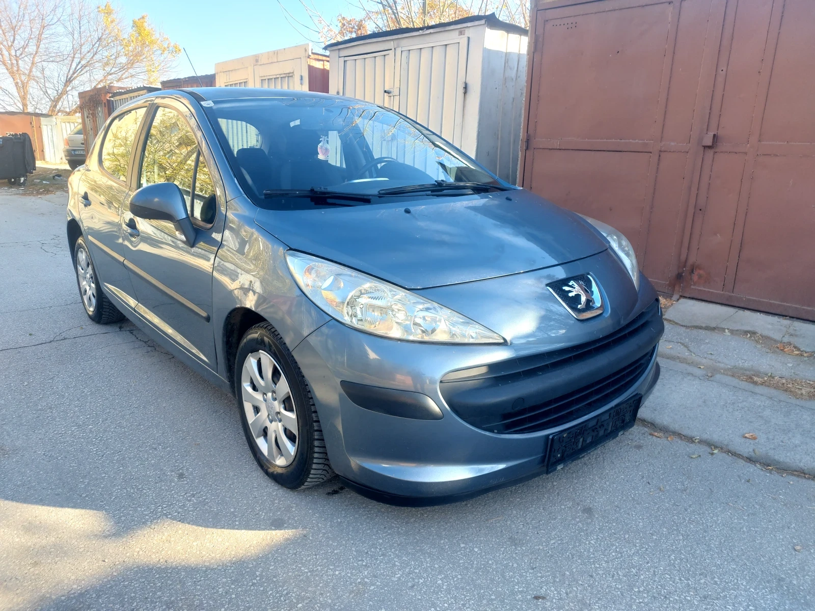 Peugeot 207 1.4 бензин клима  - изображение 2