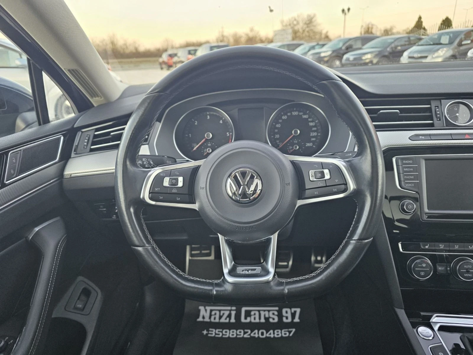 VW Passat 2.0TDI/190к.с./R-LINE/ПАНОРАМА/УНИКАЛНА | Mobile.bg — изображение 11
