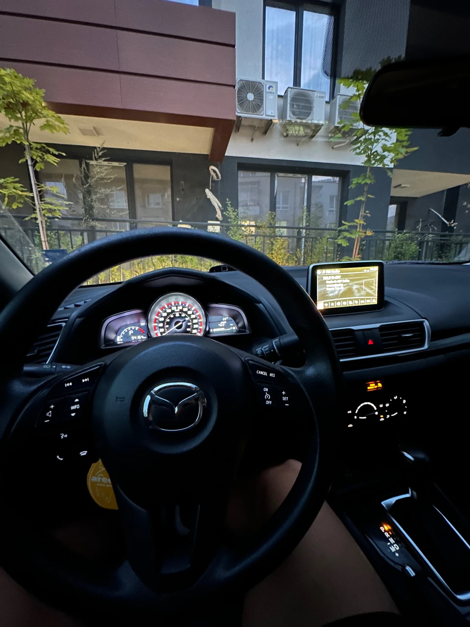 Mazda 3  - изображение 3