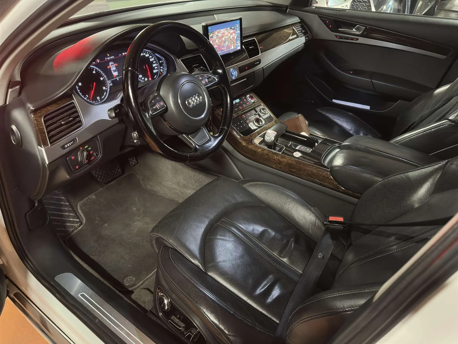 Audi A8  - изображение 8