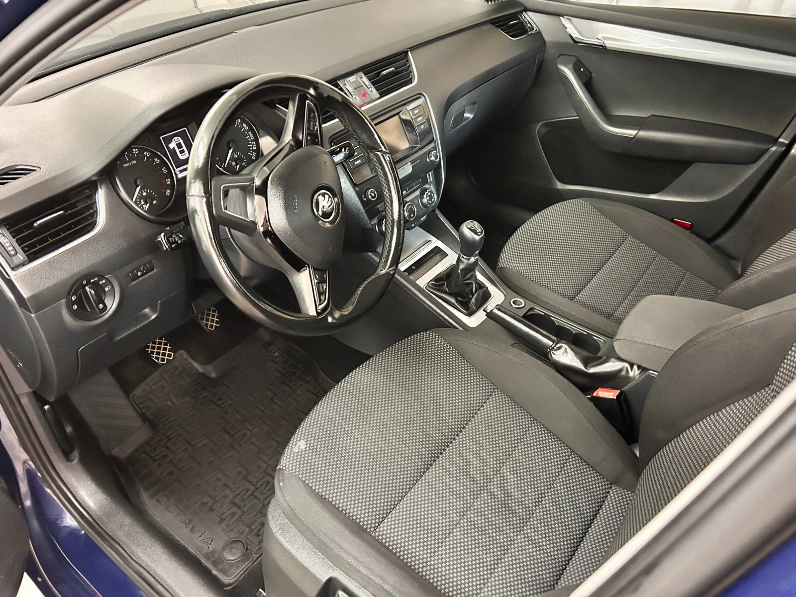 Skoda Octavia 1.6TDI - изображение 7