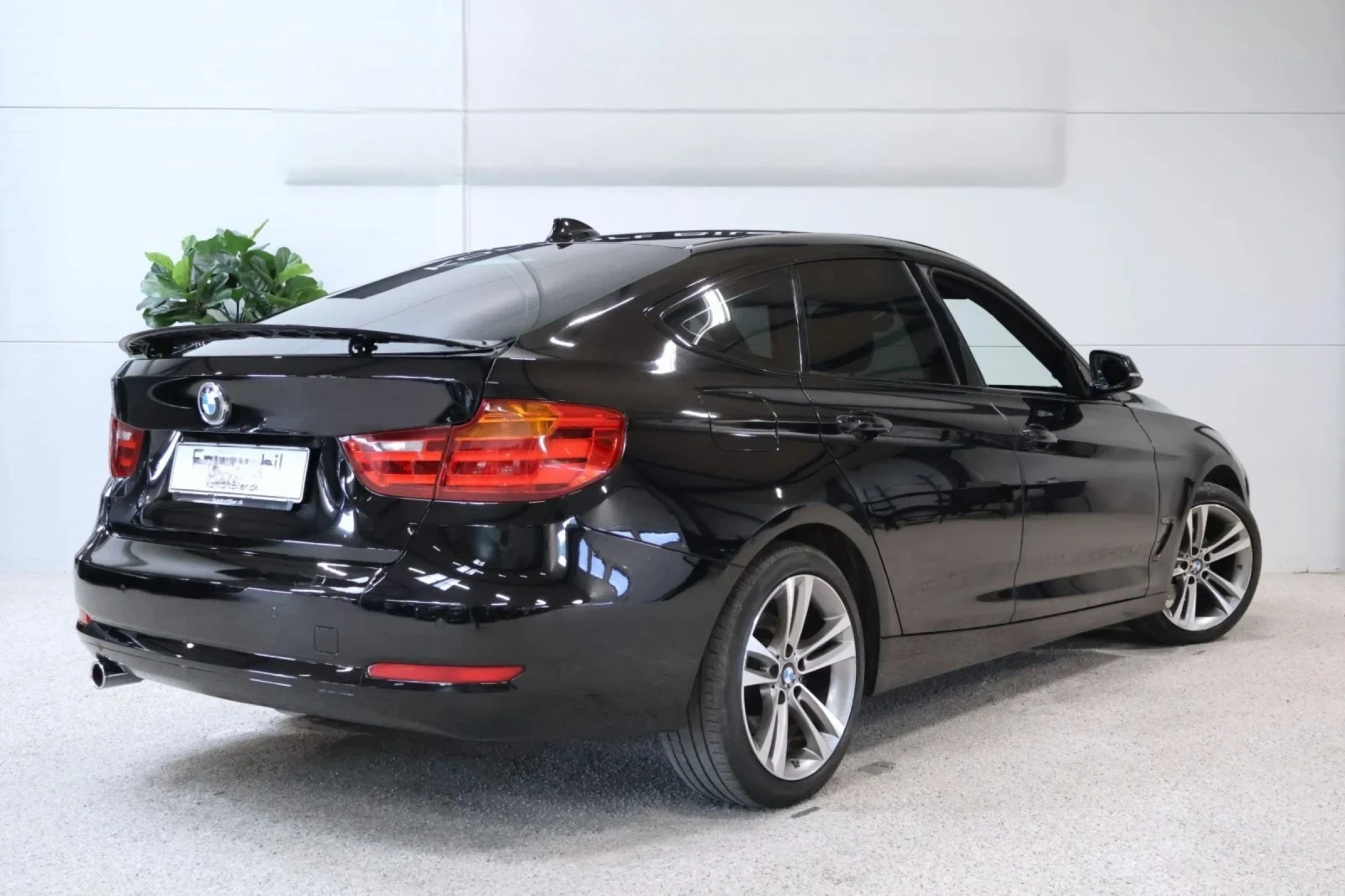 BMW 3gt 320GT ZF8 - изображение 2