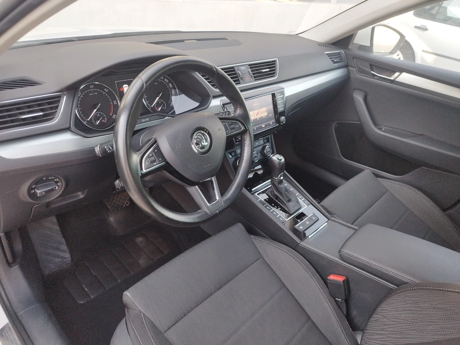 Skoda Superb 2.0 TDI 4x4 | Mobile.bg � ����������� 12
