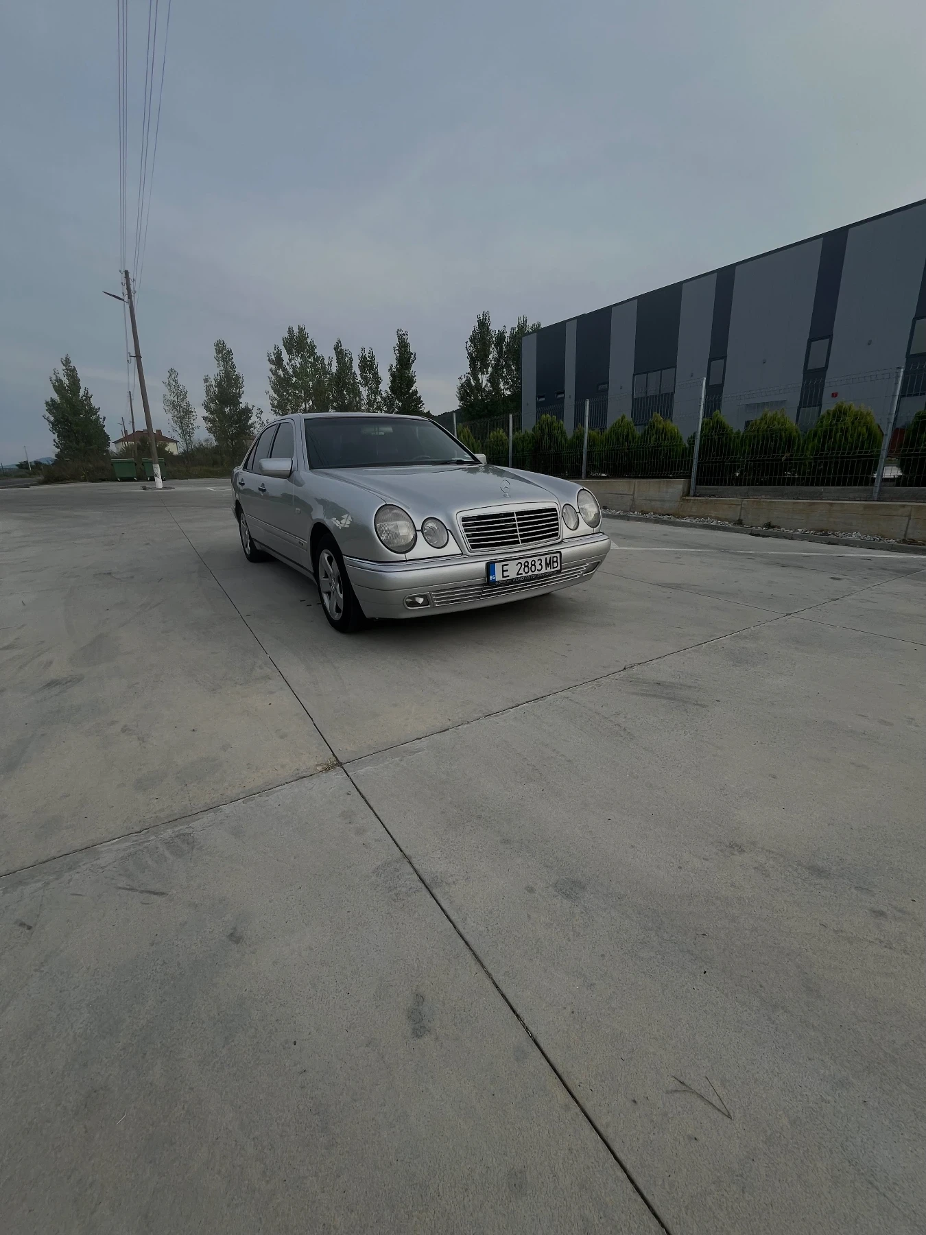 Mercedes-Benz E 200 Цялостен интериор от AMG E55 - изображение 4