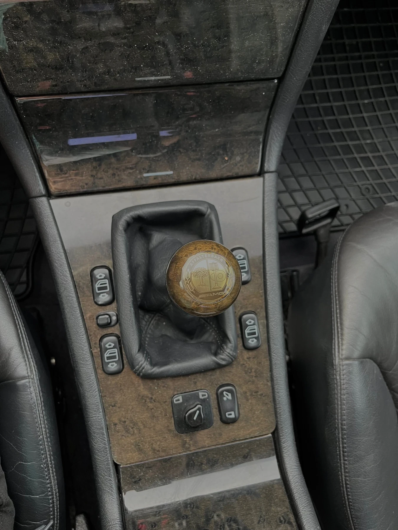 Mercedes-Benz E 200    AMG E55 | Mobile.bg   12