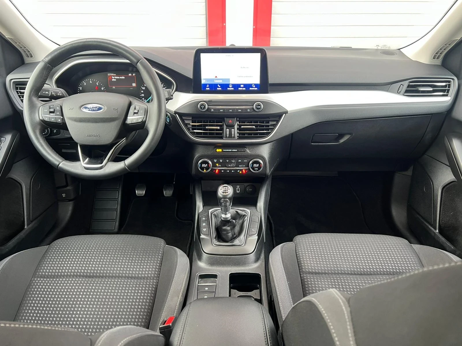 Ford Focus 1.0I COOLKEY LESS START STOP NAVI KLIMATRONIK | Mobile.bg   14