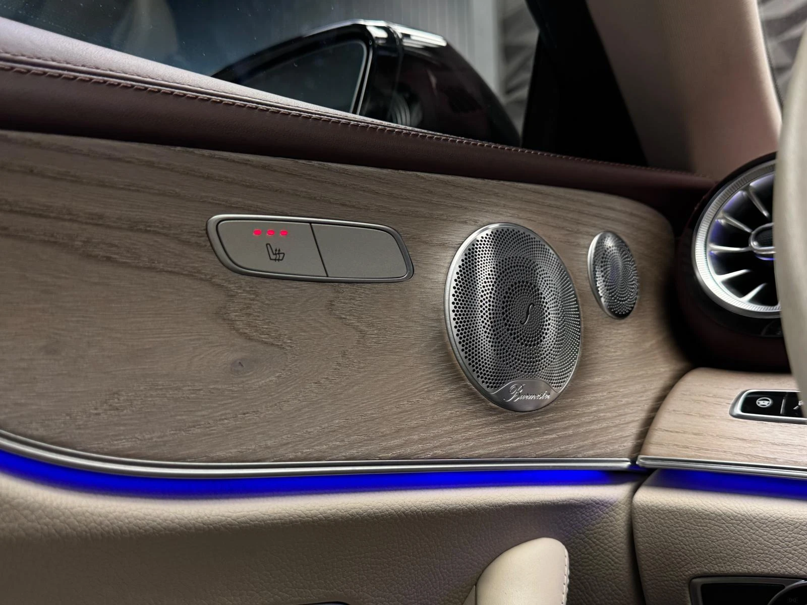 Mercedes-Benz E 400 d 4Matic AMG* 360* Vent* Burmester* Pano* Designo* | Mobile.bg   14