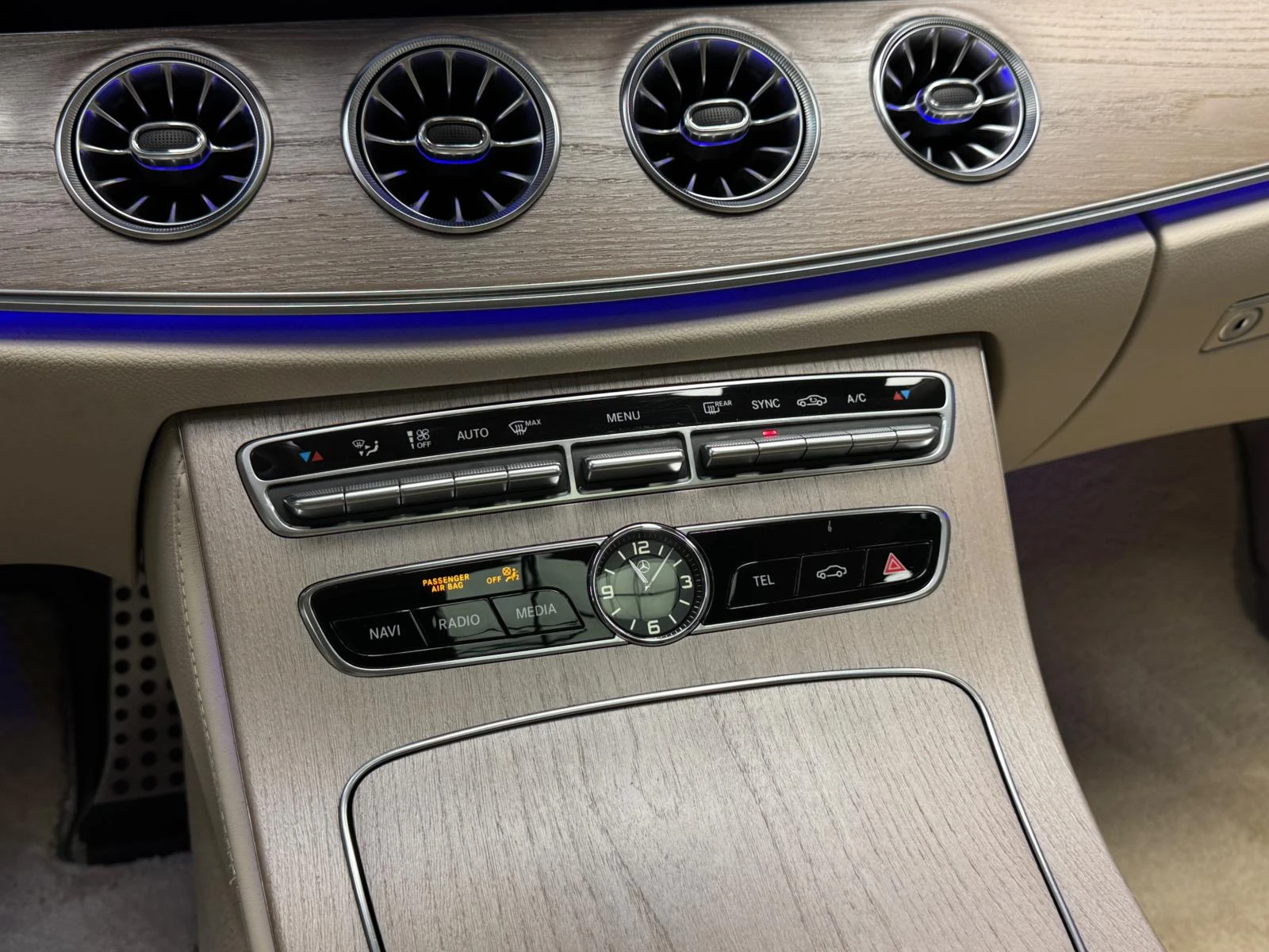 Mercedes-Benz E 400 d 4Matic AMG* 360* Vent* Burmester* Pano* Designo* | Mobile.bg   12