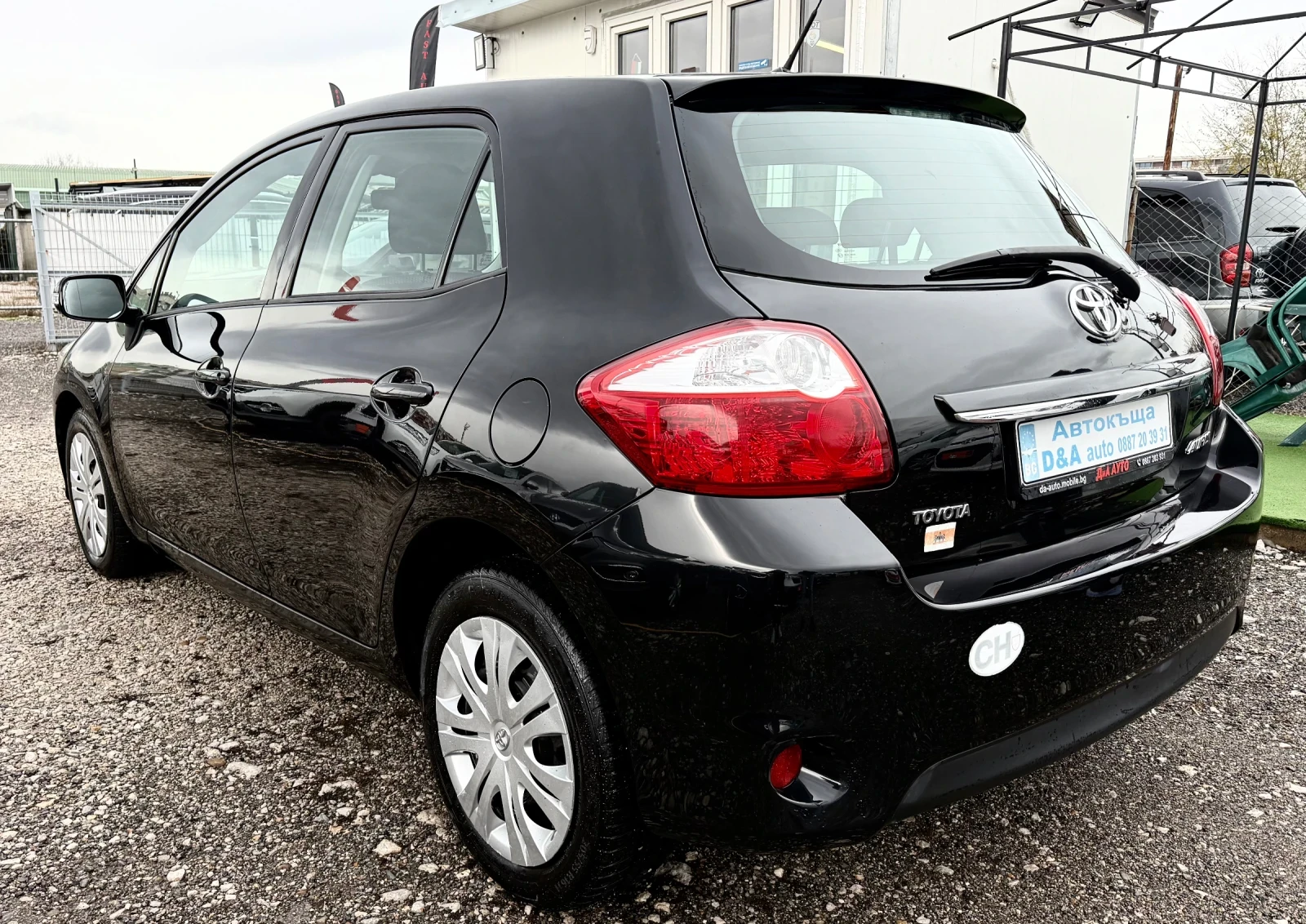 Toyota Auris 1.8i   vvti Facelift Евро5 - изображение 5