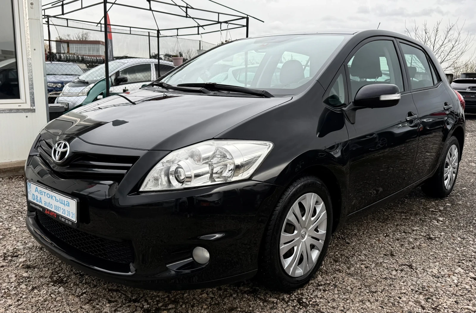 Toyota Auris 1.8i   vvti Facelift Евро5 - изображение 3