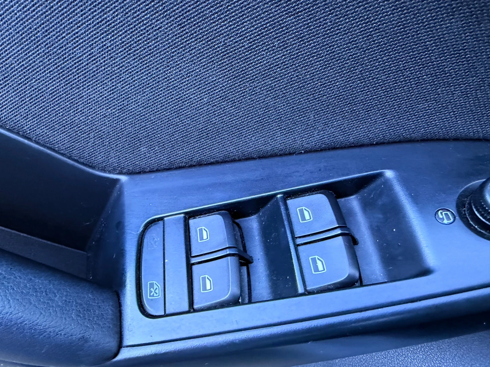 Audi A4       | Mobile.bg   13