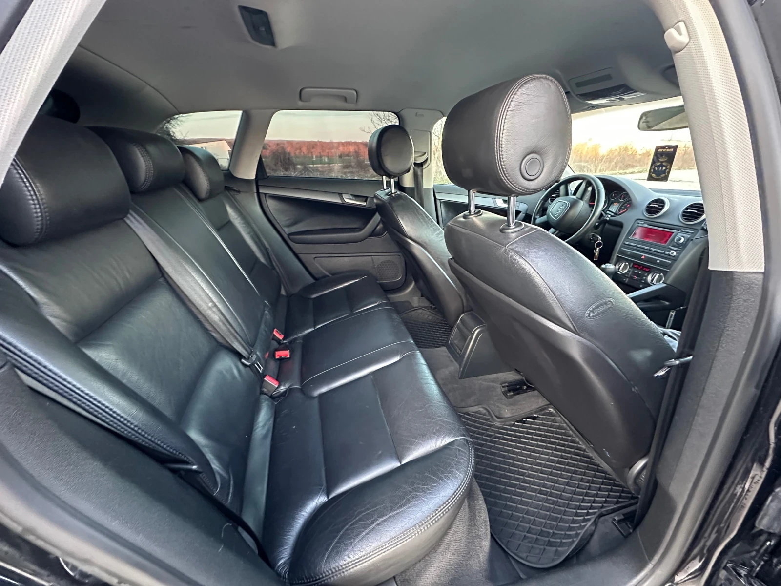 Audi A3 1.9TDI 105кс. FACELIFT - изображение 9