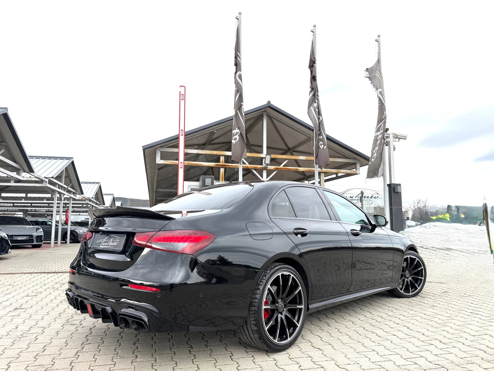 Mercedes-Benz E 220 4MATIC#BRABUS#ALCANTARA#FACELIFT - изображение 4
