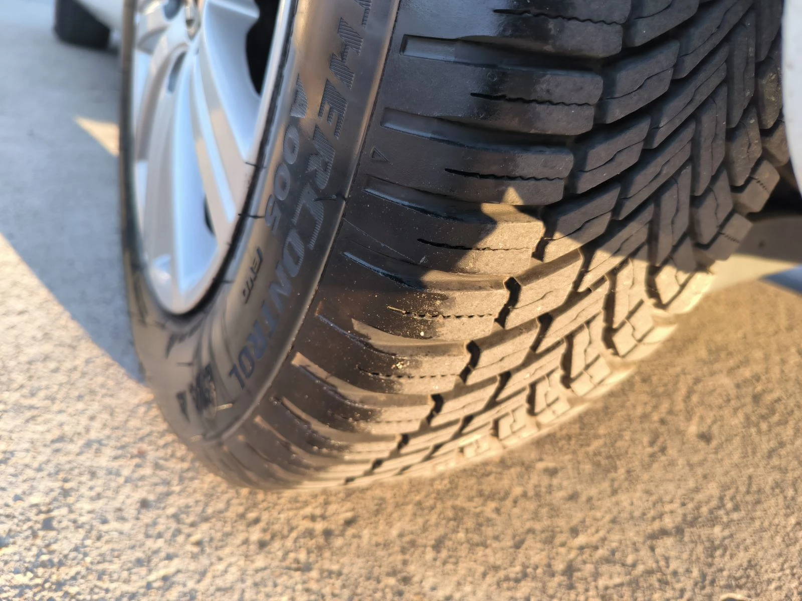 VW Golf 1.6d-Euro-5A, снимка 8 - Автомобили и джипове - 53733527