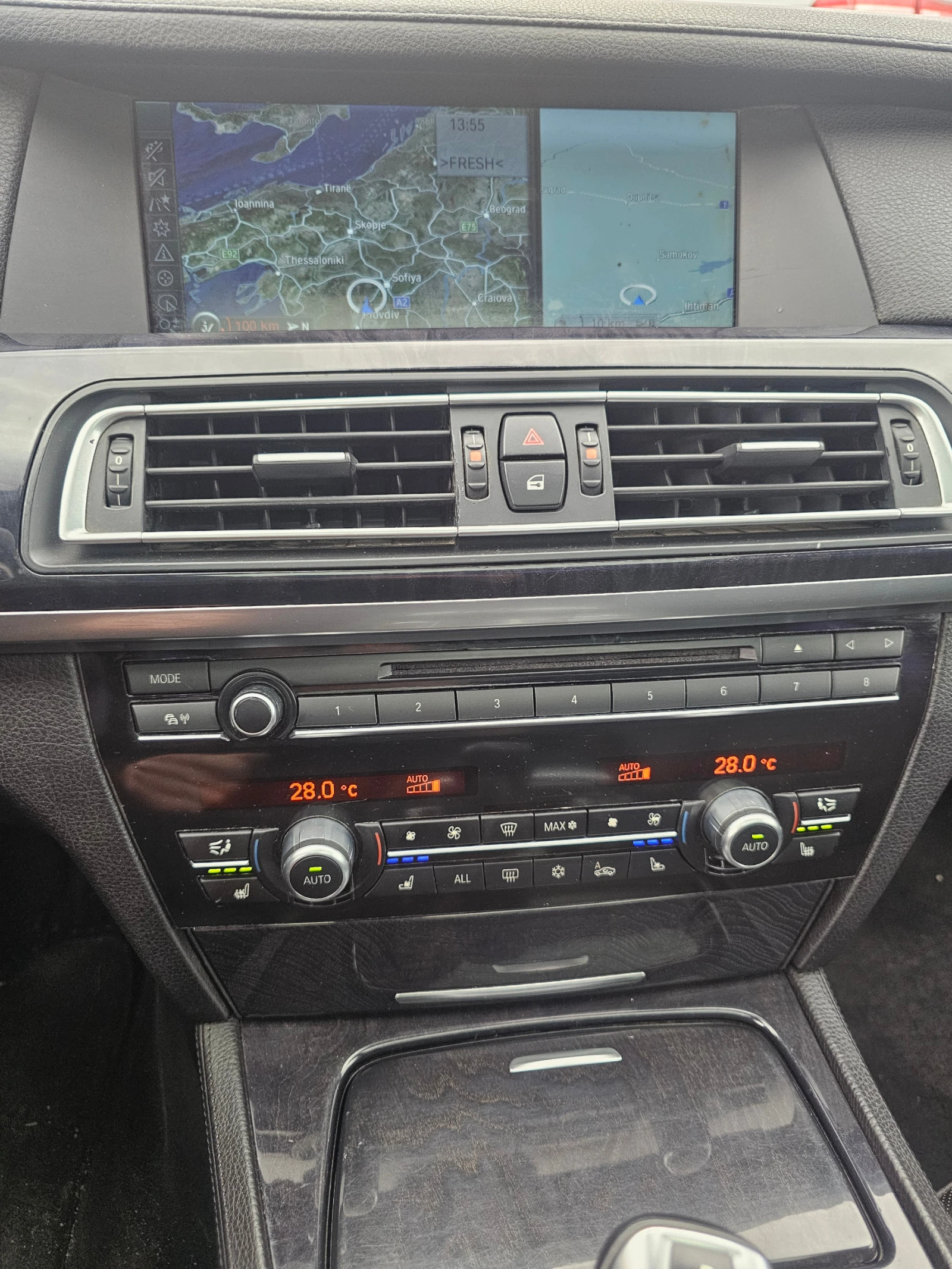 BMW 740 4х4 Обслужена - изображение 8