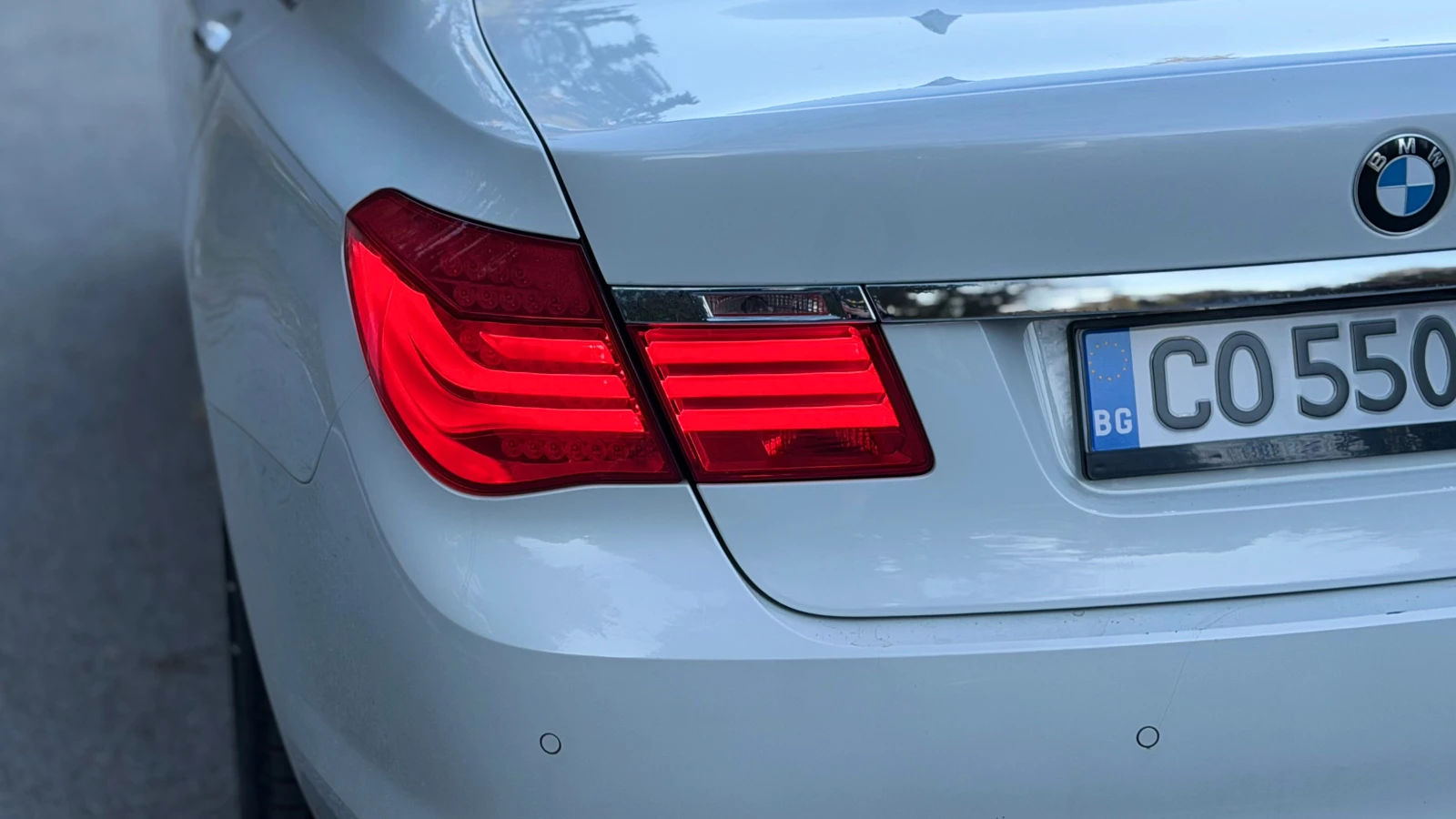 BMW 740 4х4 Обслужена, снимка 12 - Автомобили и джипове - 53739287