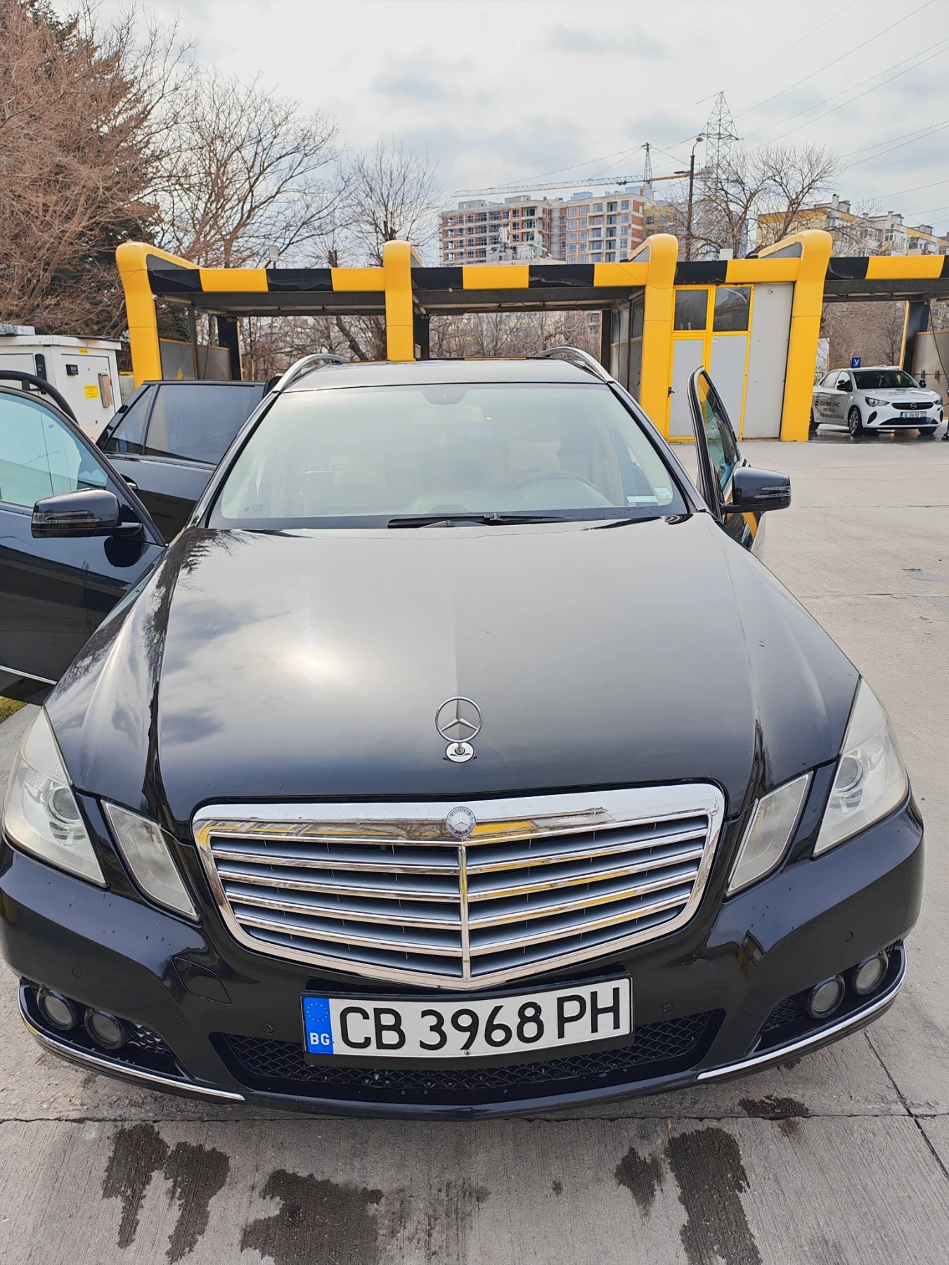 Mercedes-Benz E 220 W212, снимка 3 - Автомобили и джипове - 53959585