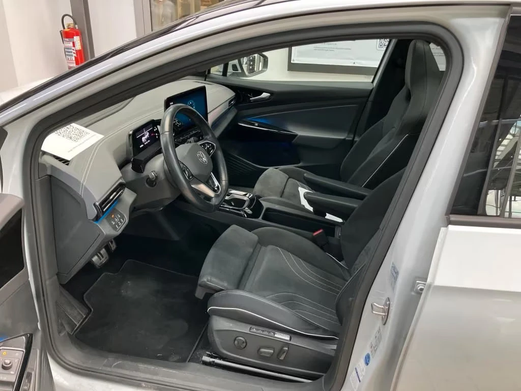 VW ID.4 PURE/170HP/PERF./PANO/MATRIX/MEMO/360/HUD/1000g, снимка 3 - Автомобили и джипове - 54039793