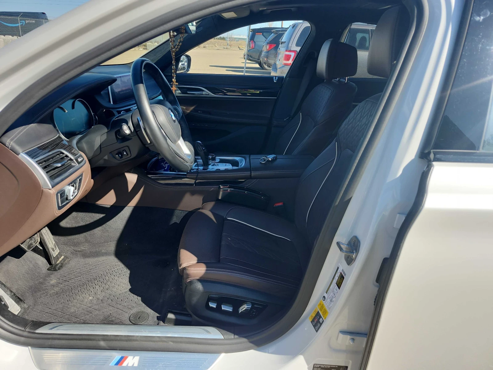 BMW 740 40Le * INDIVIDUAL * ПОДГРЕВ * ОБДУХВАМЕ * ПАНОРАМА, снимка 6 - Автомобили и джипове - 54271218