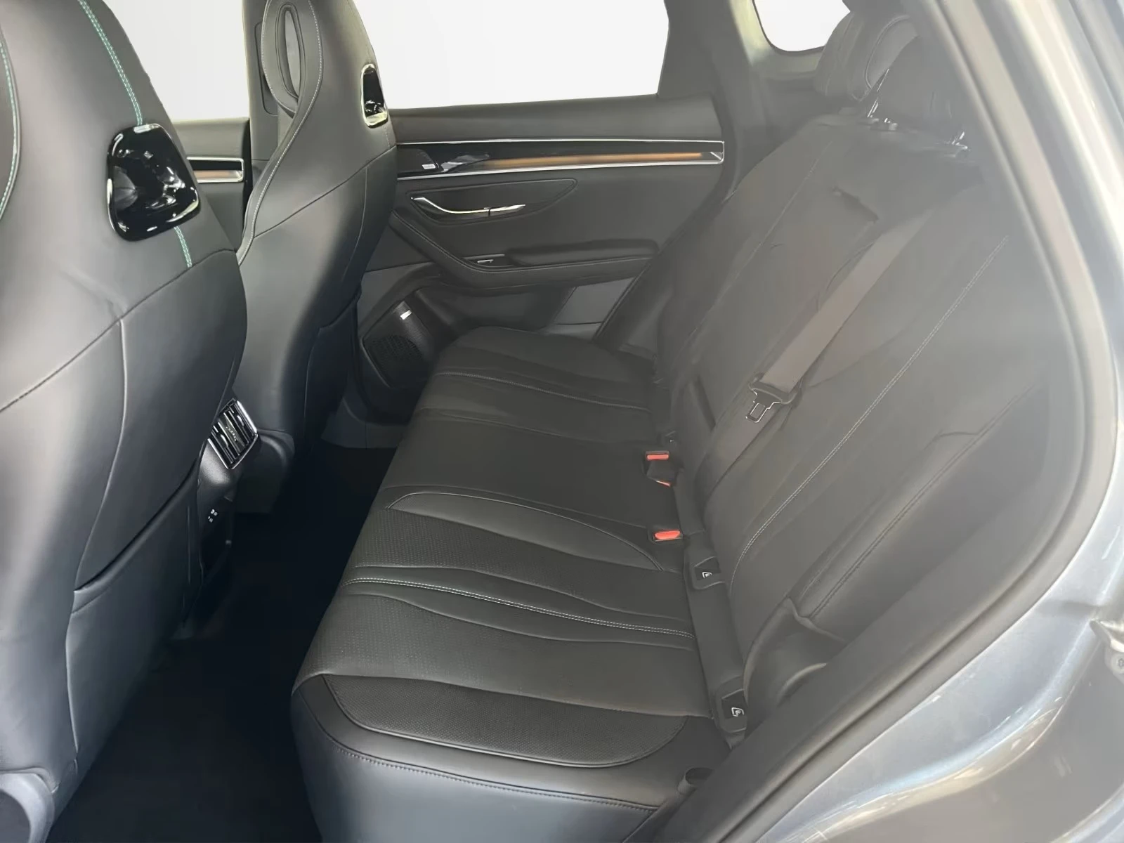 BYD Seal U DM - i DESIGN AWD HEAD UP 360 CAMERA , снимка 15 - Автомобили и джипове - 54354658