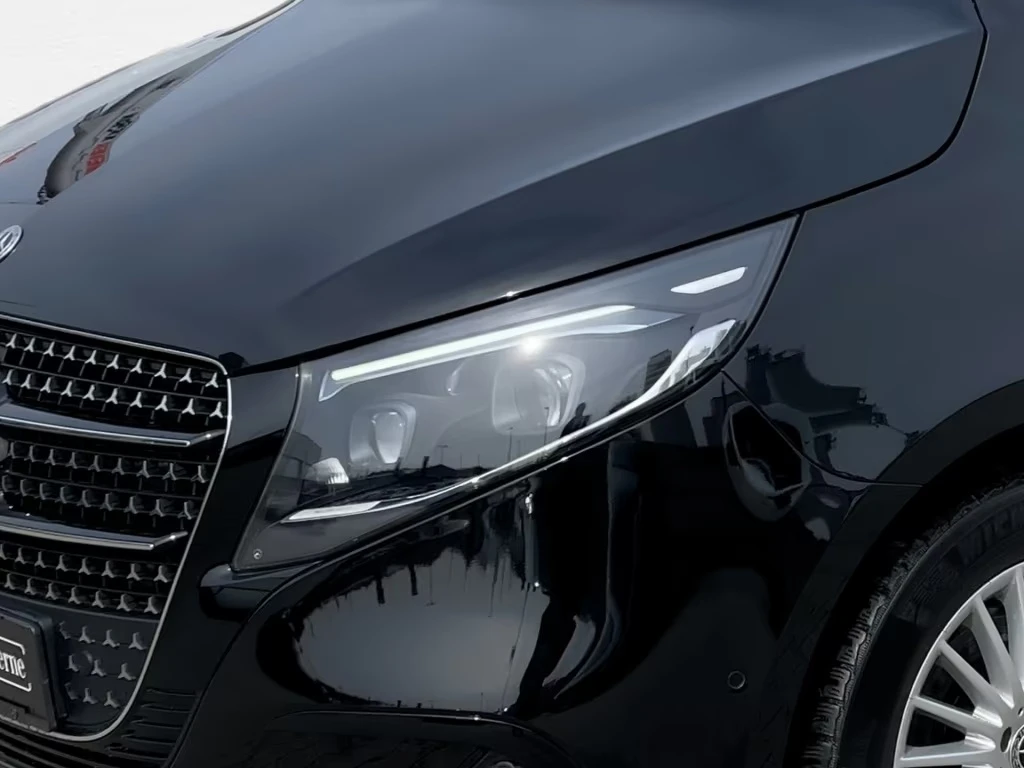 Mercedes-Benz V 300 d / 4-MATIC / AVANTGARDE / 8-МЕСТЕН / EXTRA LONG /, снимка 5 - Автомобили и джипове - 54453654