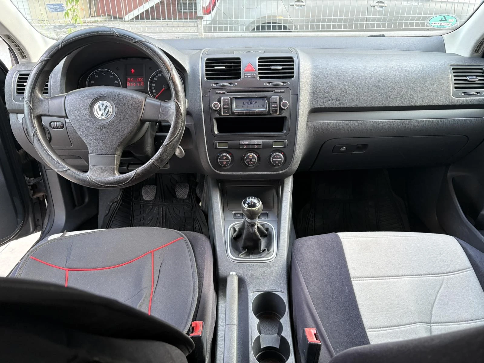 VW Golf MK5, снимка 7 - Автомобили и джипове - 54773920