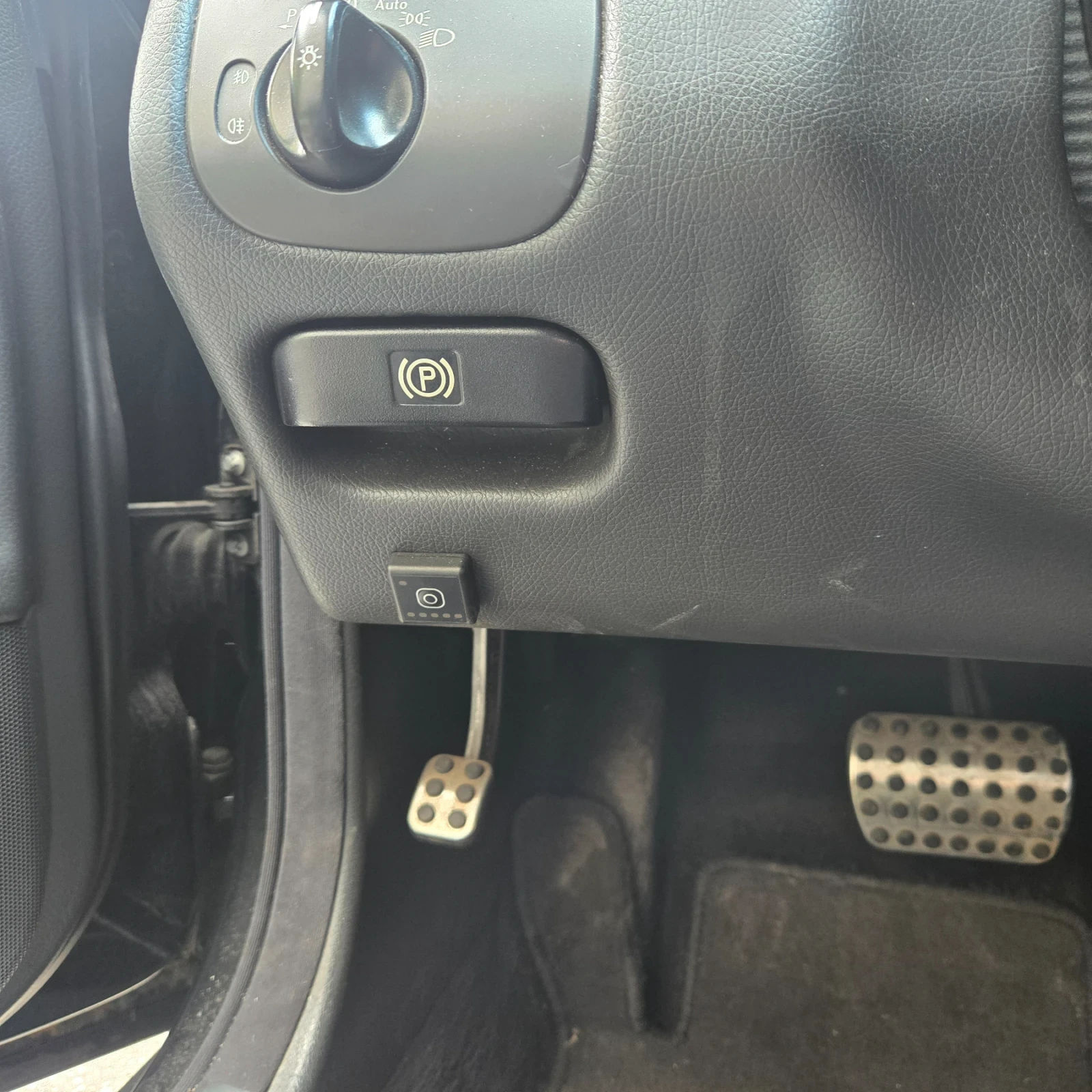 Mercedes-Benz C 320, снимка 5 - Автомобили и джипове - 54766763