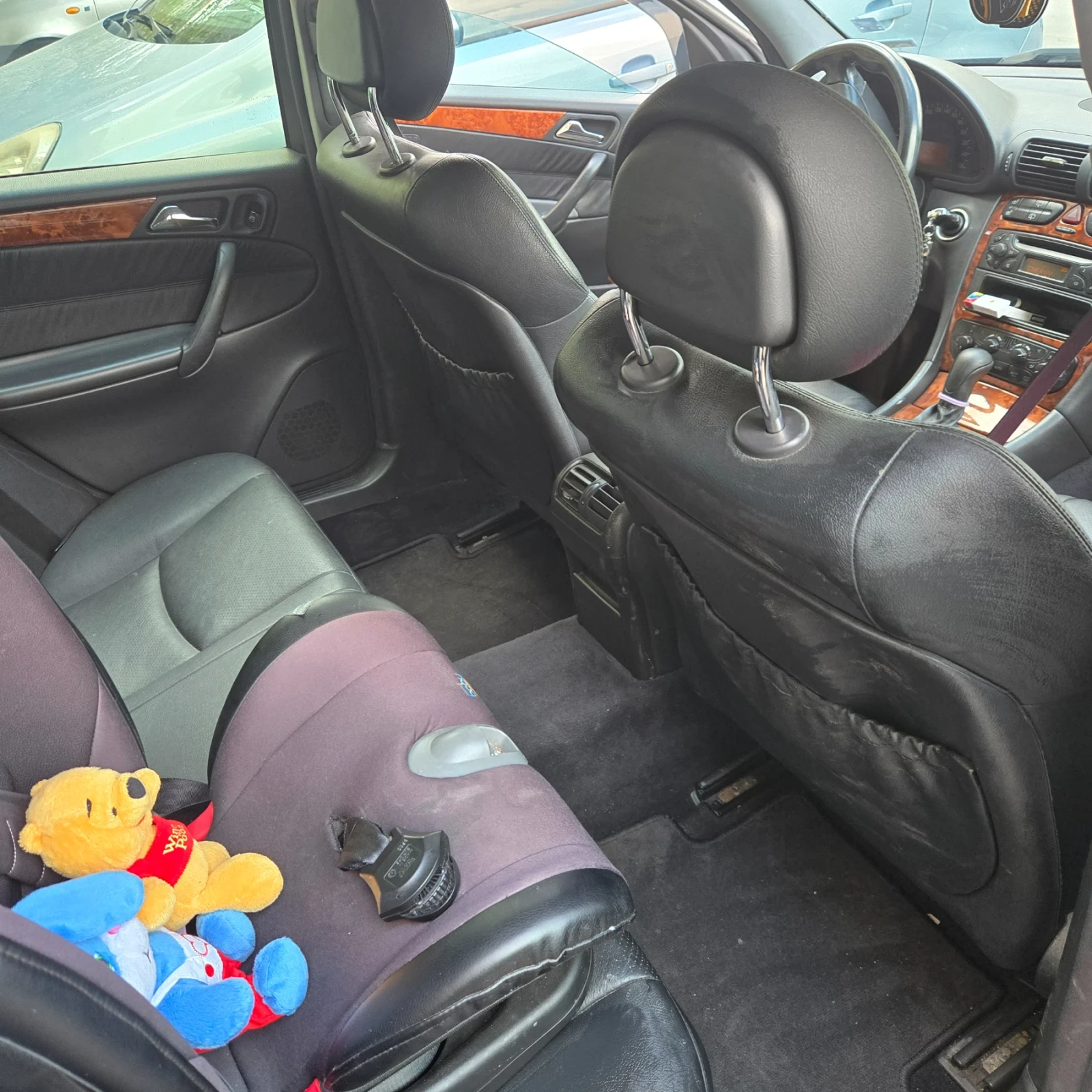 Mercedes-Benz C 320, снимка 11 - Автомобили и джипове - 54766763