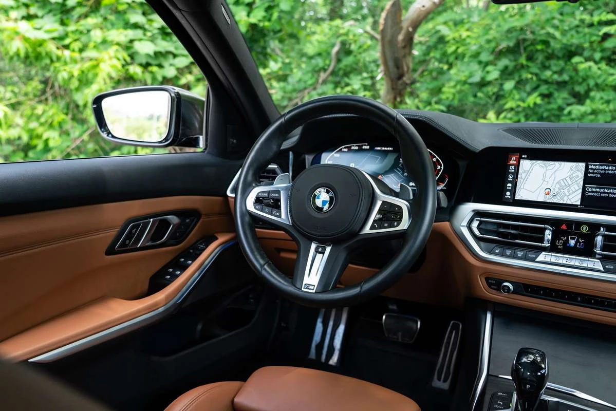 BMW 340 I xDrive / КАФЯВ САЛОН, ПАНО, ЦЕНА ДО БГ, снимка 16 - Автомобили и джипове - 54972454