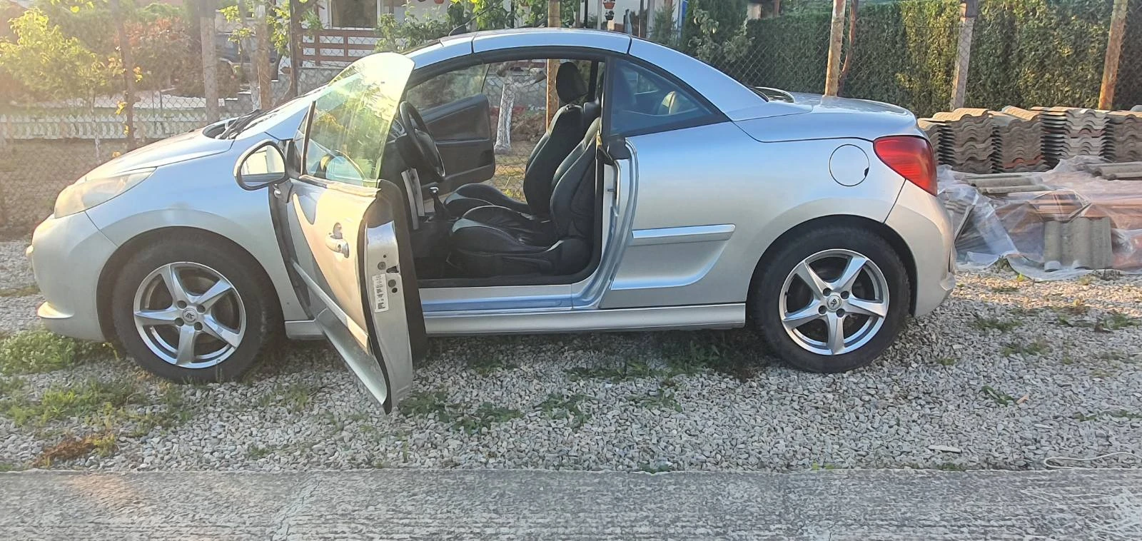 Peugeot 207 СС, снимка 2 - Автомобили и джипове - 54997696