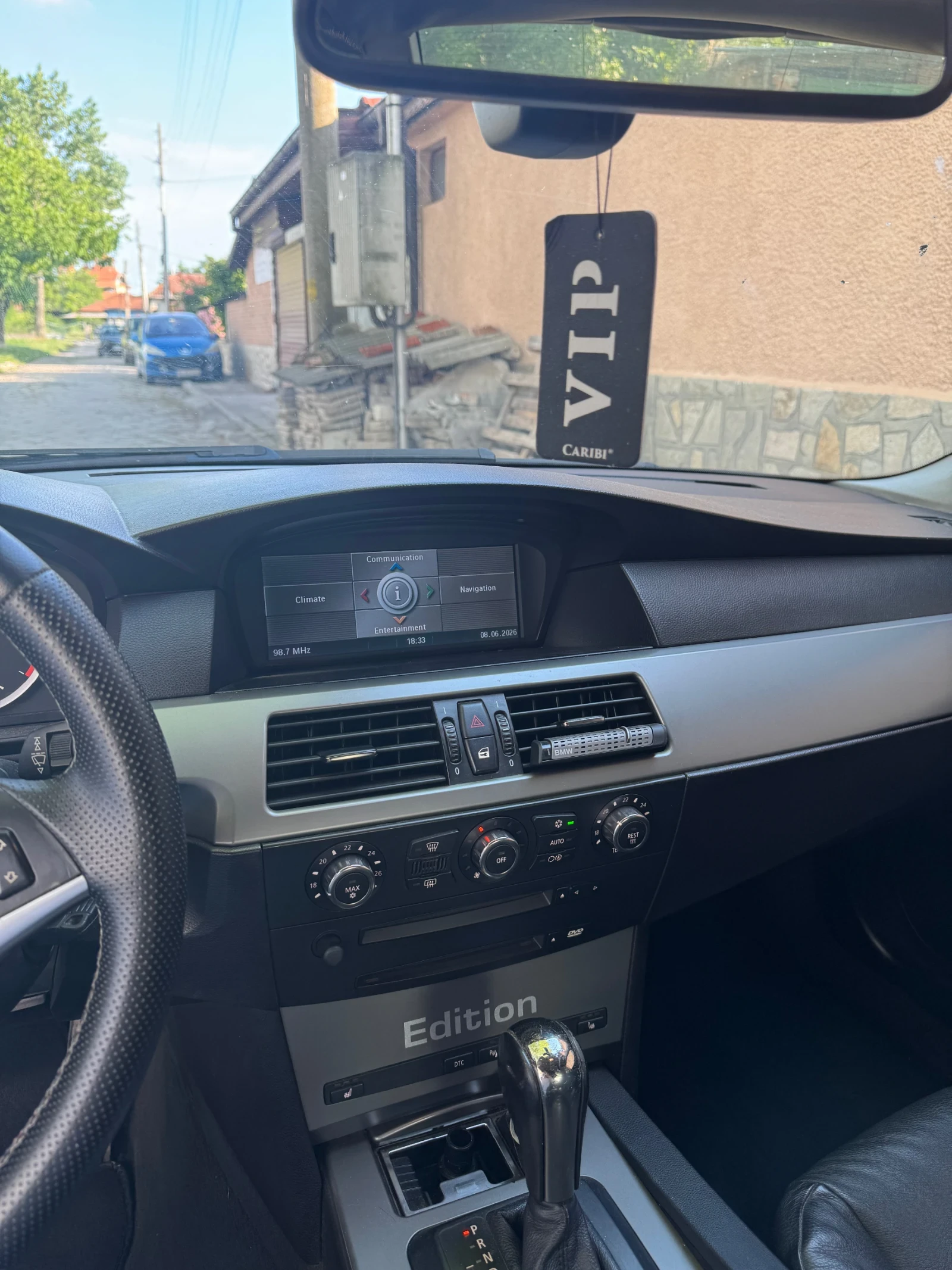 BMW 525 Automatic, 177hp, снимка 8 - Автомобили и джипове - 55004682