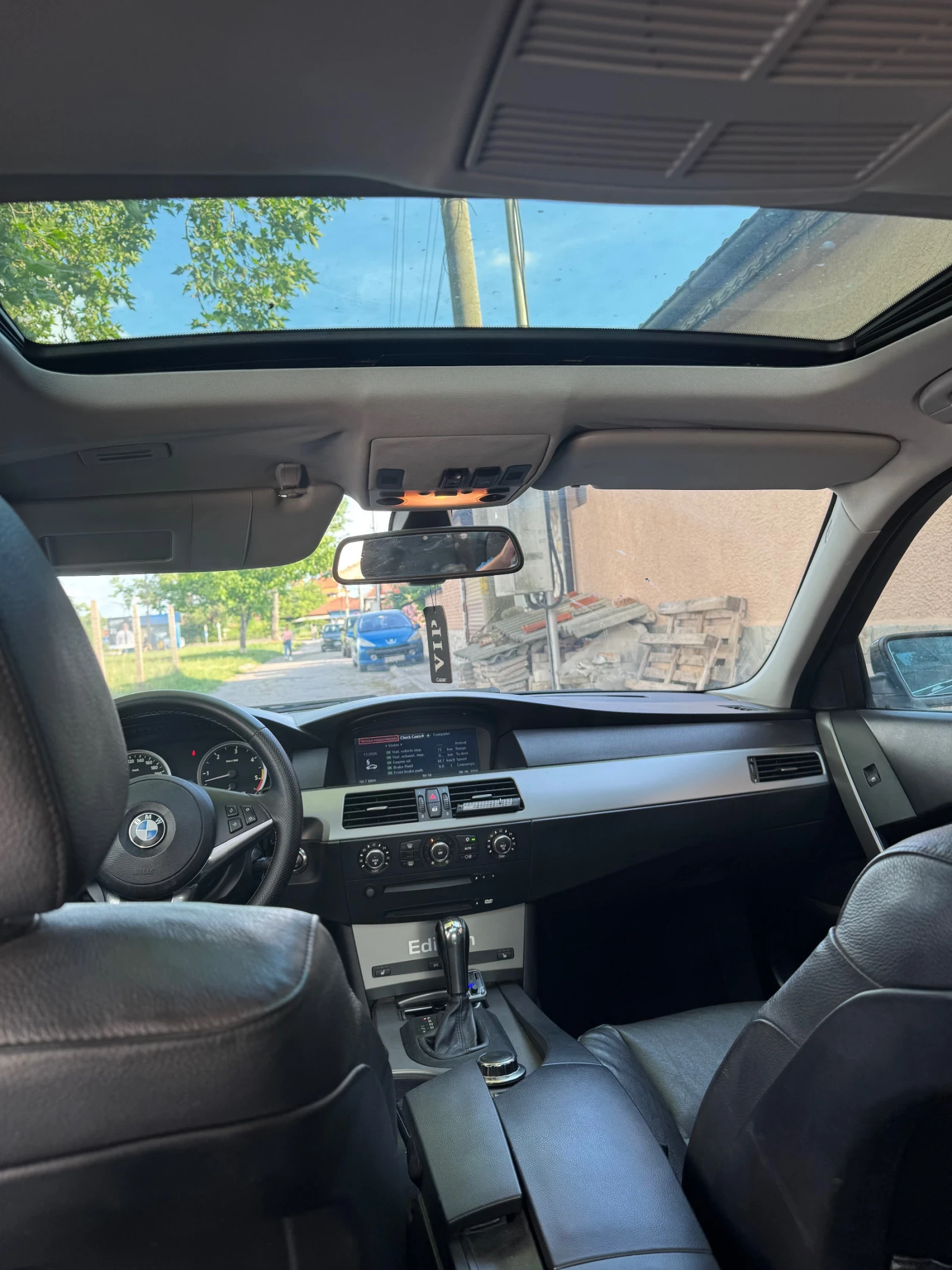 BMW 525 Automatic, 177hp, снимка 11 - Автомобили и джипове - 55004682
