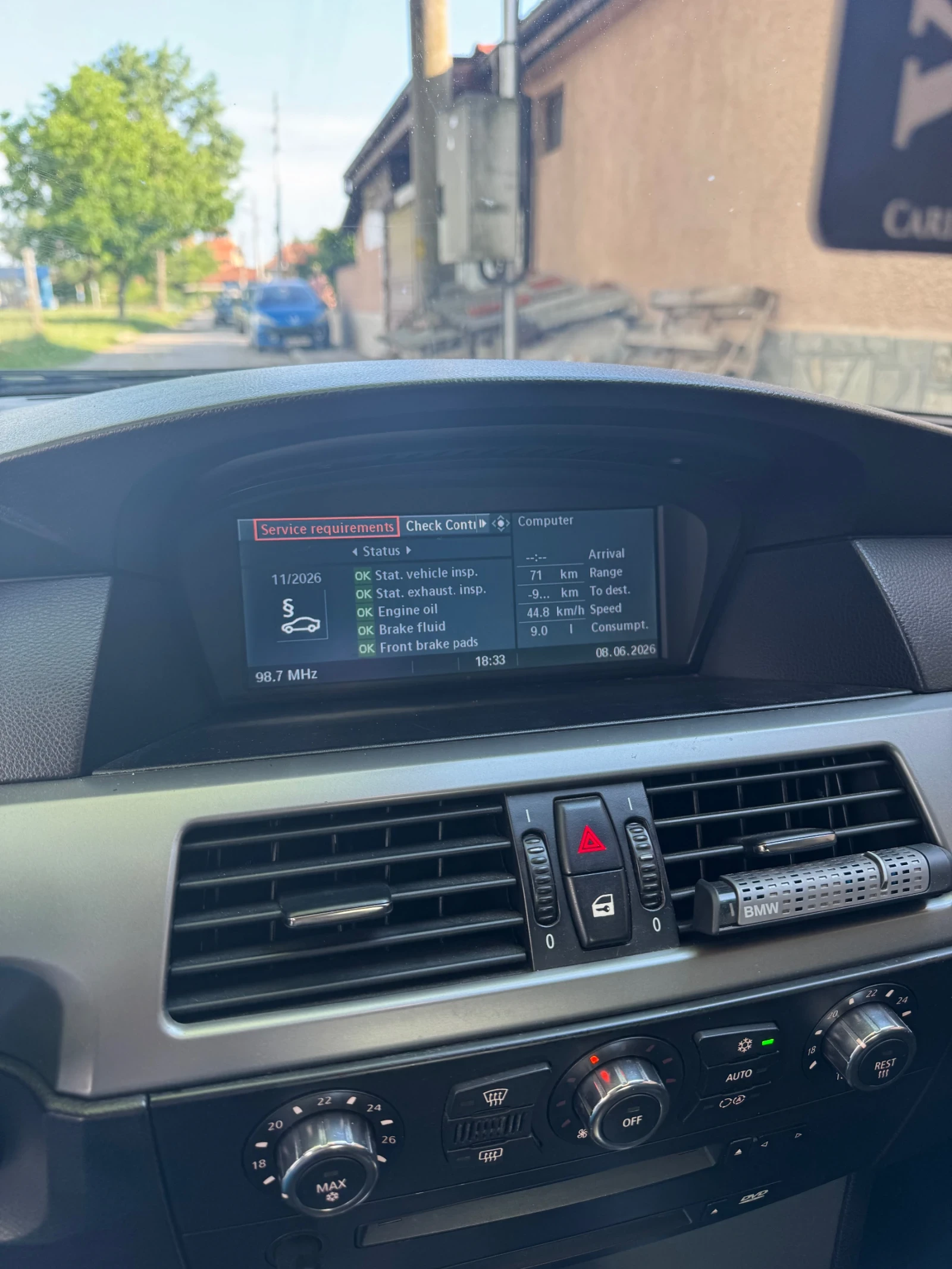 BMW 525 Automatic, 177hp, снимка 9 - Автомобили и джипове - 55004682