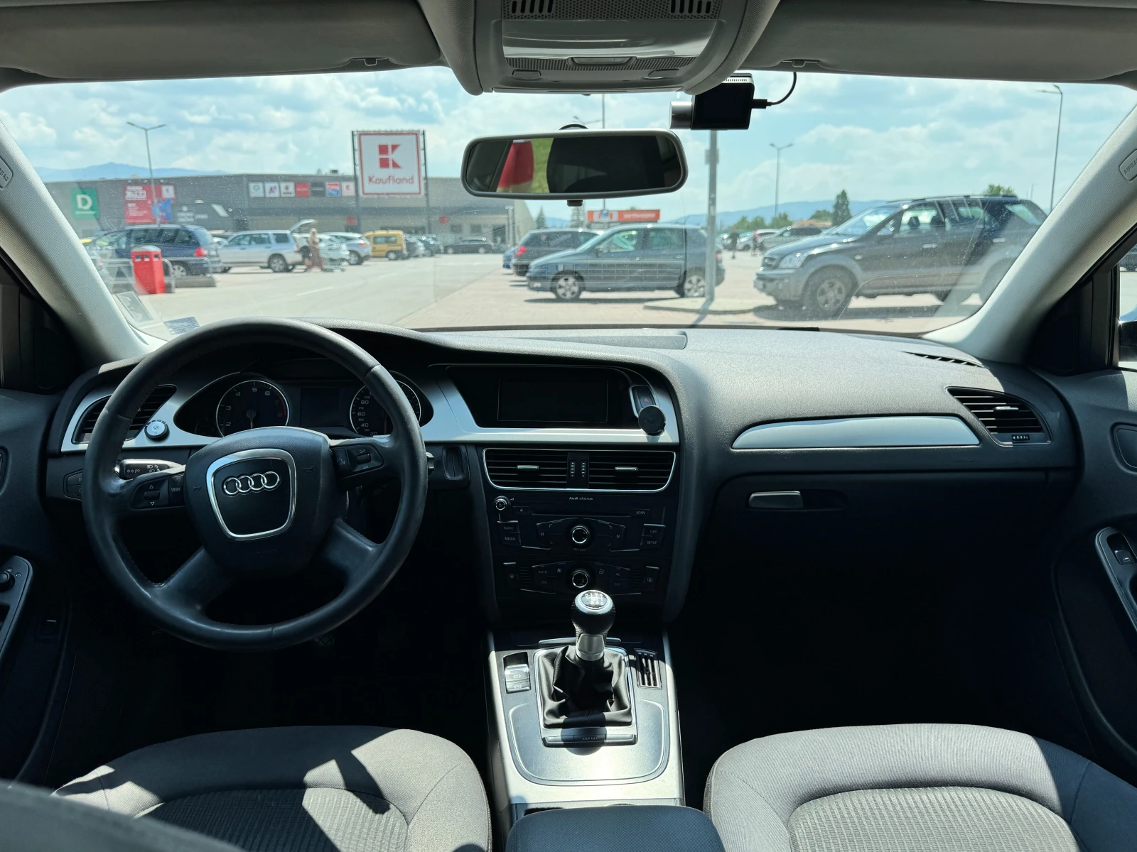 Audi A4, снимка 8 - Автомобили и джипове - 55070243