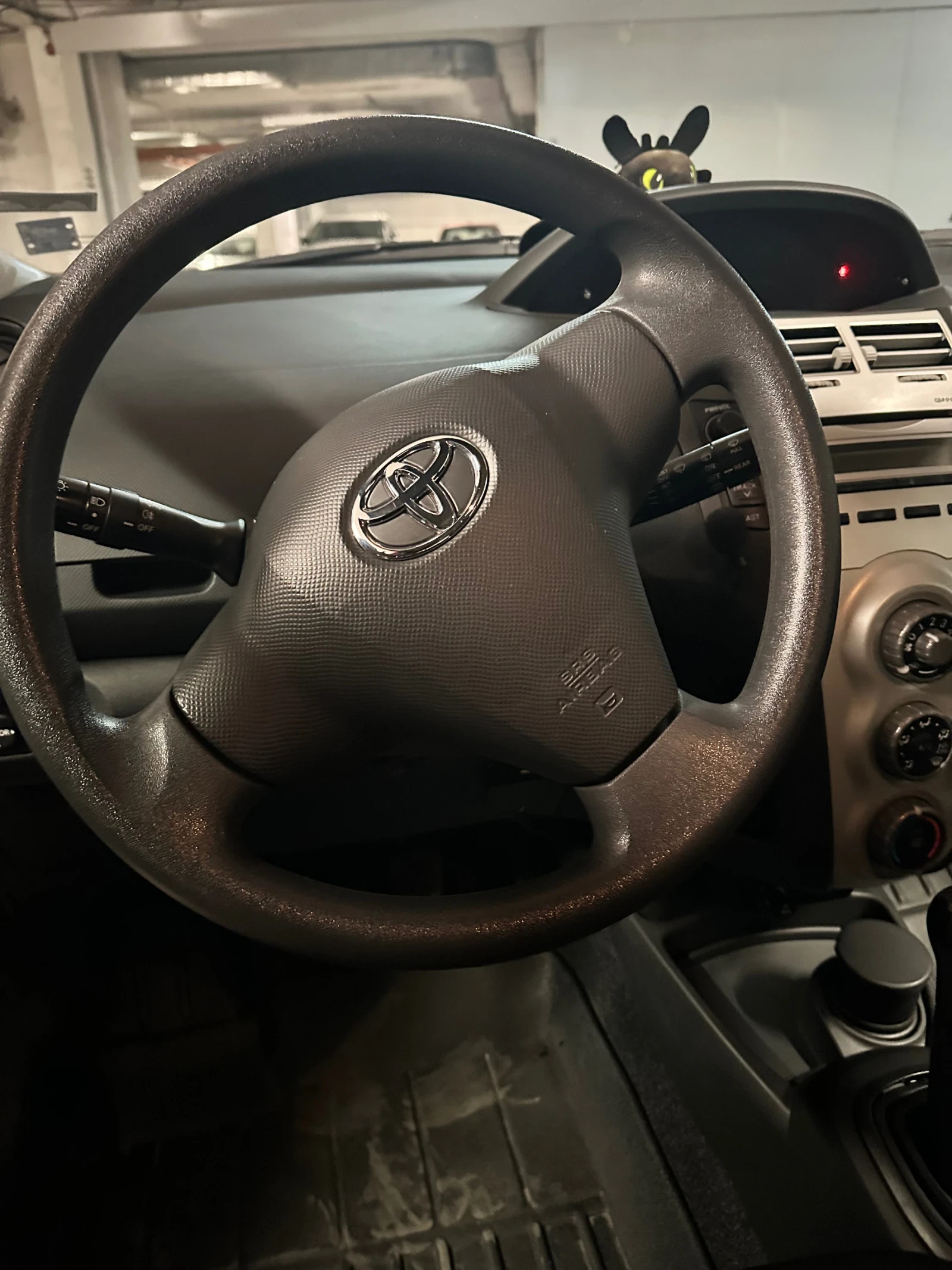 Toyota Yaris, снимка 7 - Автомобили и джипове - 55732562