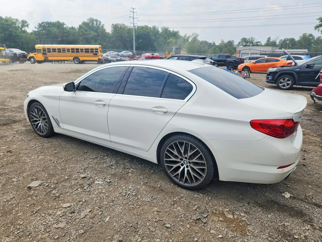 BMW 530 2.0l Xi, снимка 2 - Автомобили и джипове - 56040707