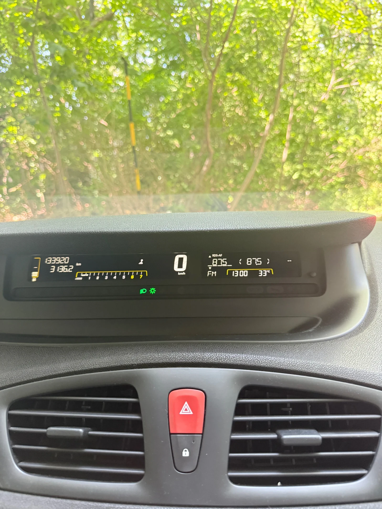 Renault Scenic, снимка 6 - Автомобили и джипове - 56046230
