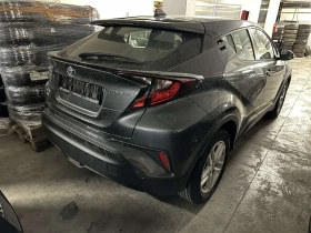 Toyota C-HR 2023 година , снимка 2