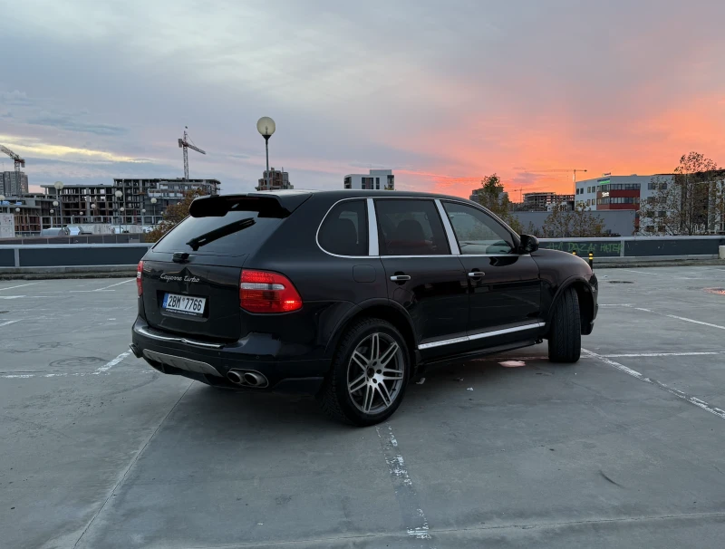 Porsche Cayenne, снимка 3 - Автомобили и джипове - 52498400