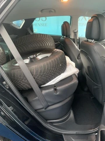 Hyundai IX35 2.0 CRDI navi, снимка 13 - Автомобили и джипове - 53197198