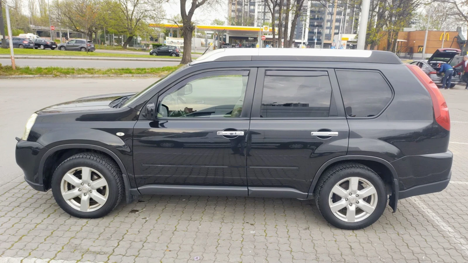 Nissan X-trail T31, снимка 3 - Автомобили и джипове - 54413259