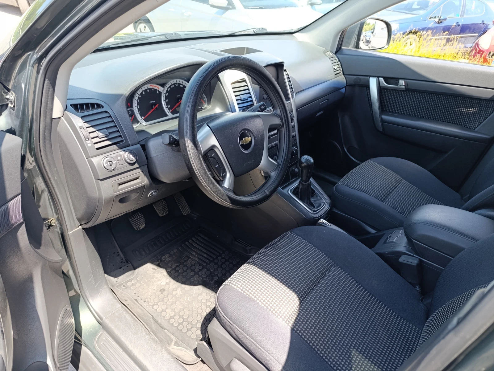 Chevrolet Captiva 2.4 4X4 от БГ, снимка 11 - Автомобили и джипове - 54701411