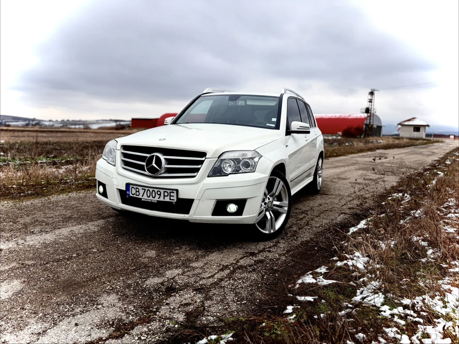 Mercedes-Benz GLK 2.2 обслужен и стегнат всичко платено