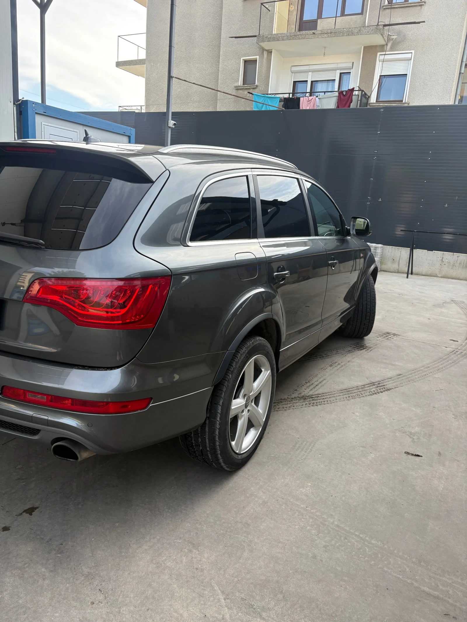 Audi Q7, снимка 3 - Автомобили и джипове - 55250325