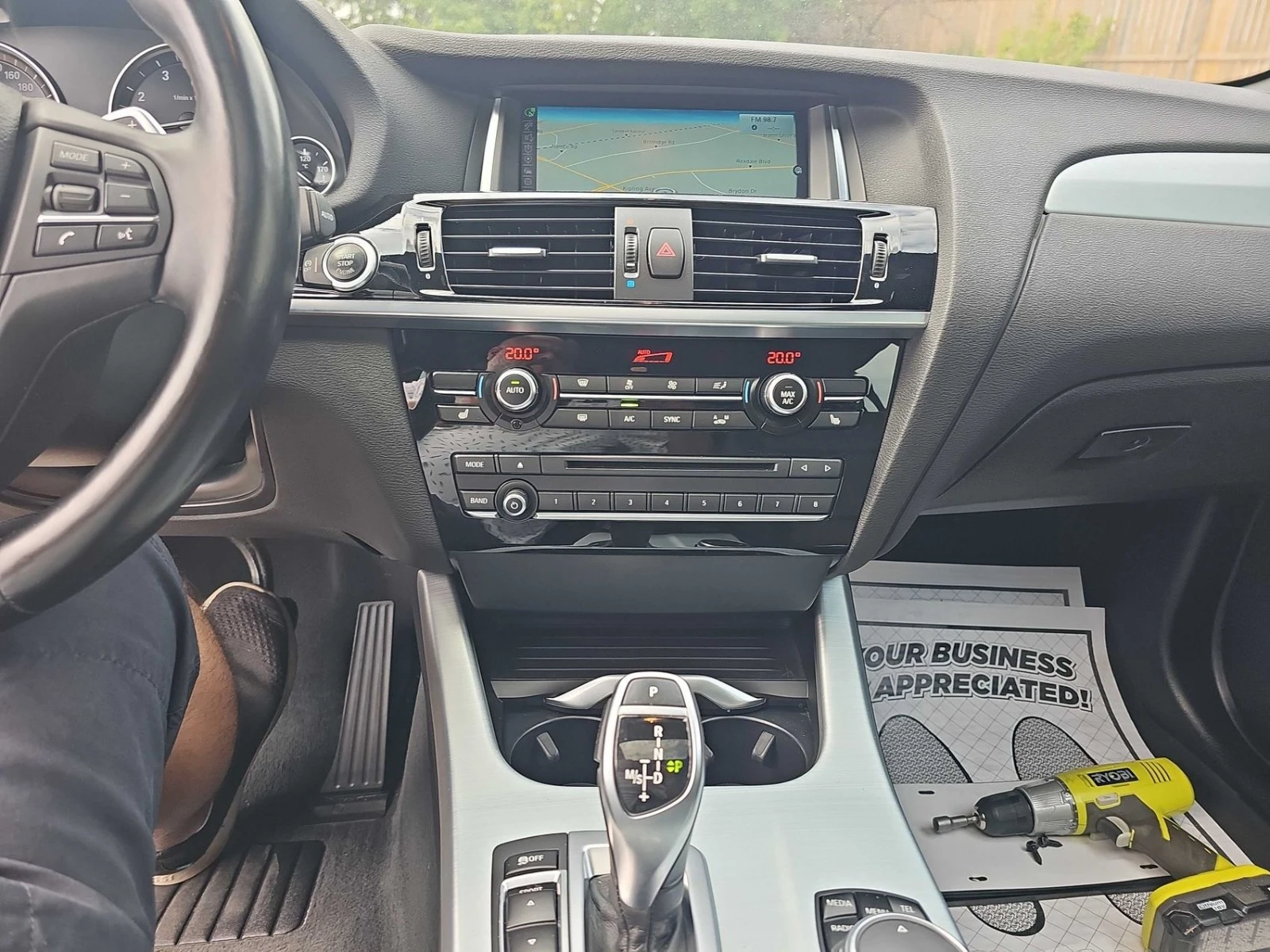 BMW X3 XDRIVE35I * M Pack * АвтоКредит * (ЦЕНА ДО БГ), снимка 10 - Автомобили и джипове - 55605909