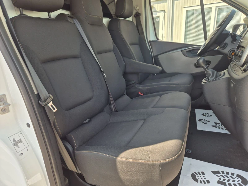 Renault Trafic 1.6D-2018г, снимка 11 - Бусове и автобуси - 51226934
