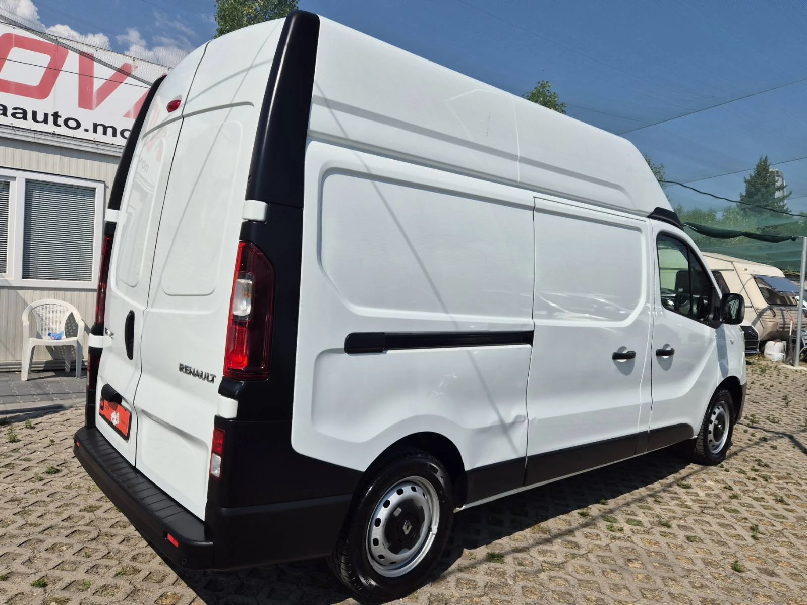 Renault Trafic 1.6D-2018г - изображение 4