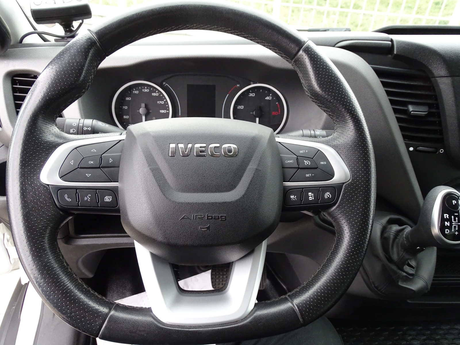 Iveco 35S18 НАЛИЧНИ 2 БРОЯ ХЛАДИЛНИ 2023г./ВНОС ОТ ШВЕЙЦАРИЯ/, снимка 15 - Бусове и автобуси - 54135754