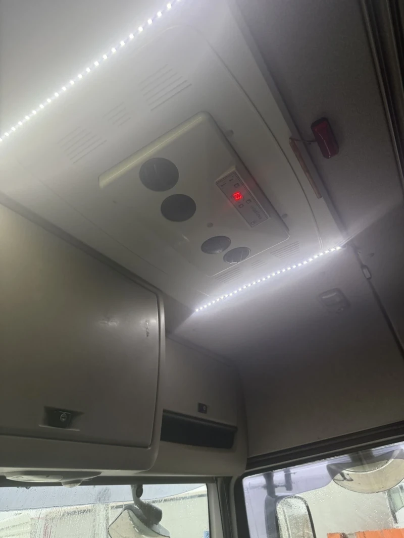 Daf XF, снимка 5 - Камиони - 53419769